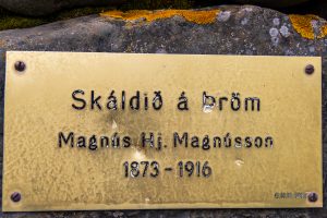 Skáldið a Þröm